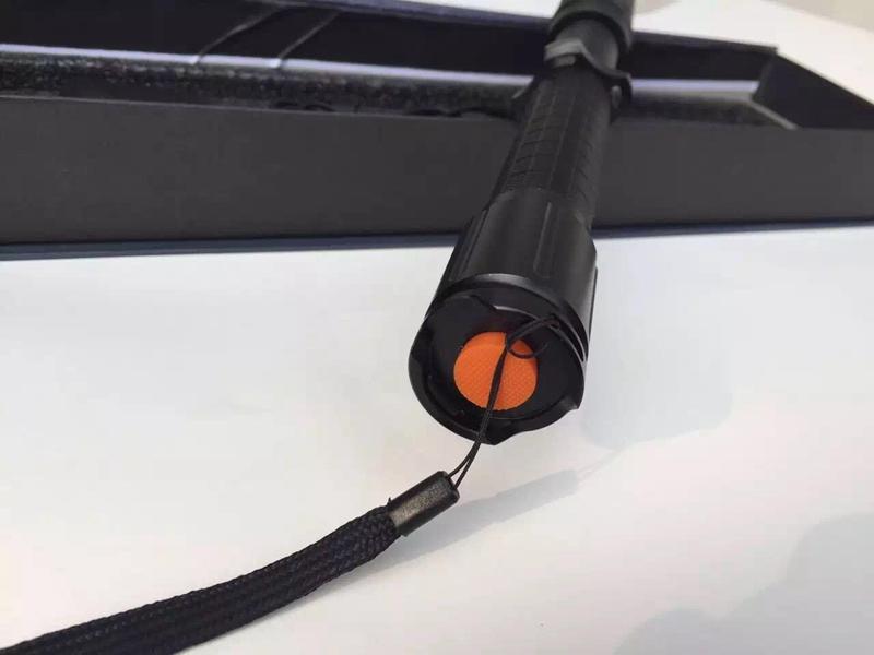 黑鷹X10伸縮高壓電擊防身器 黑鷹X10伸縮高壓電擊防身器